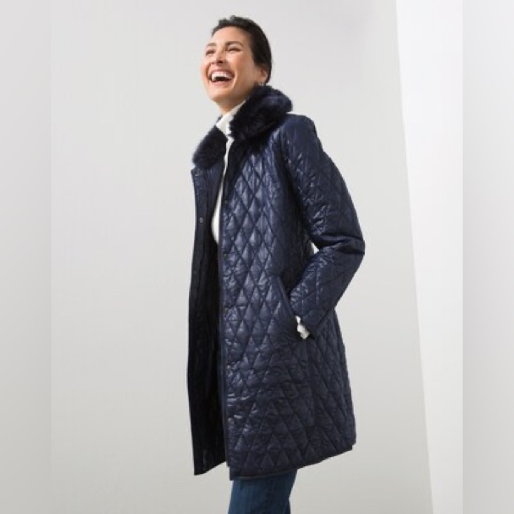Chicos Removable Fur Collar Quilted Jacket
Worn once for photos